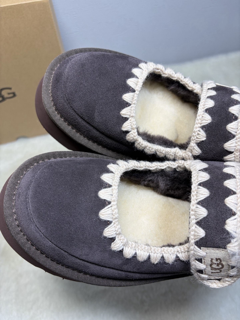 Ugg Flat Shoes